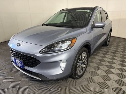 Used 2022 Ford Escape Titanium AWD/4WD image 5