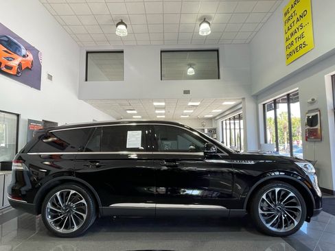 Used 2020 Lincoln Aviator Reserve w/ Equipment Group 202A AWD/4WD image 6