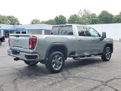 New 2026 GMC Sierra 2500 SLE w/ SLE Value Package; AWD/4WD image 4