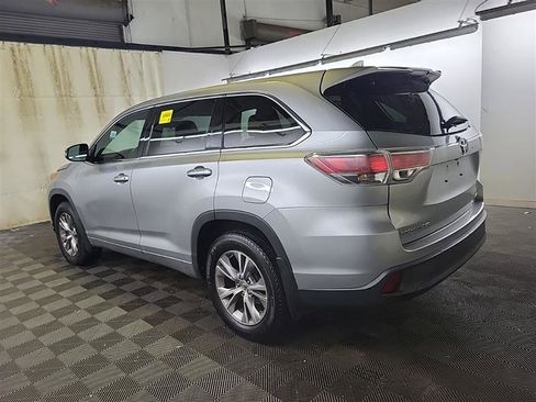 Used 2015 Toyota Highlander Plus image 6