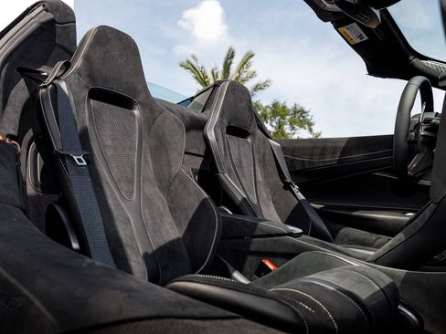 New 2026 McLaren 750S Spider RWD image 59