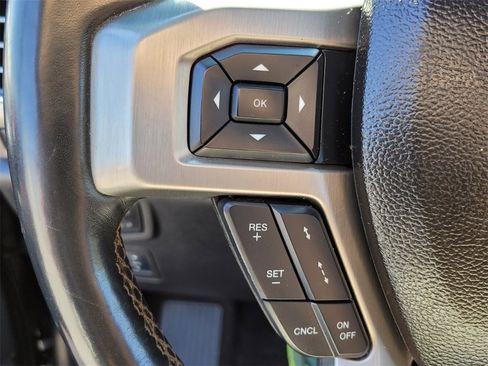 Used 2018 Ford F150 Platinum w/ Equipment Group 701A Luxury image 26