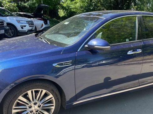 Used 2018 Kia Optima SX w/ Technology Package FWD image 2