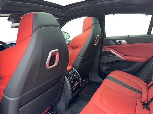 Used 2025 BMW X6 M Competition w/ Executive Package image 44