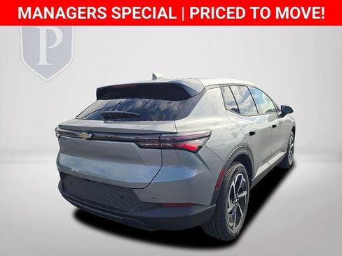 New 2026 Chevrolet Equinox EV LT image 7