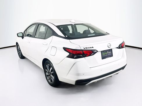Used 2025 Nissan Versa SV FWD image 5