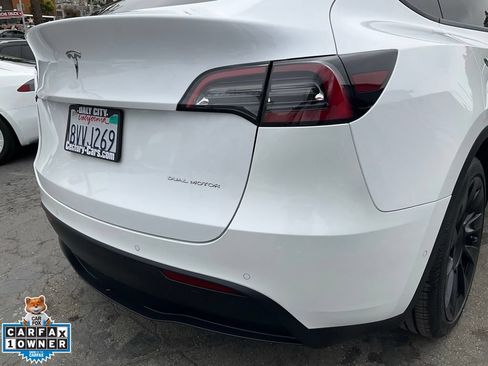 Used 2021 Tesla Model Y Long Range AWD/4WD image 86