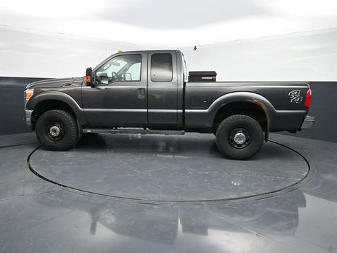 Used 2016 Ford F250 XLT w/ XLT Value Package AWD/4WD image 5