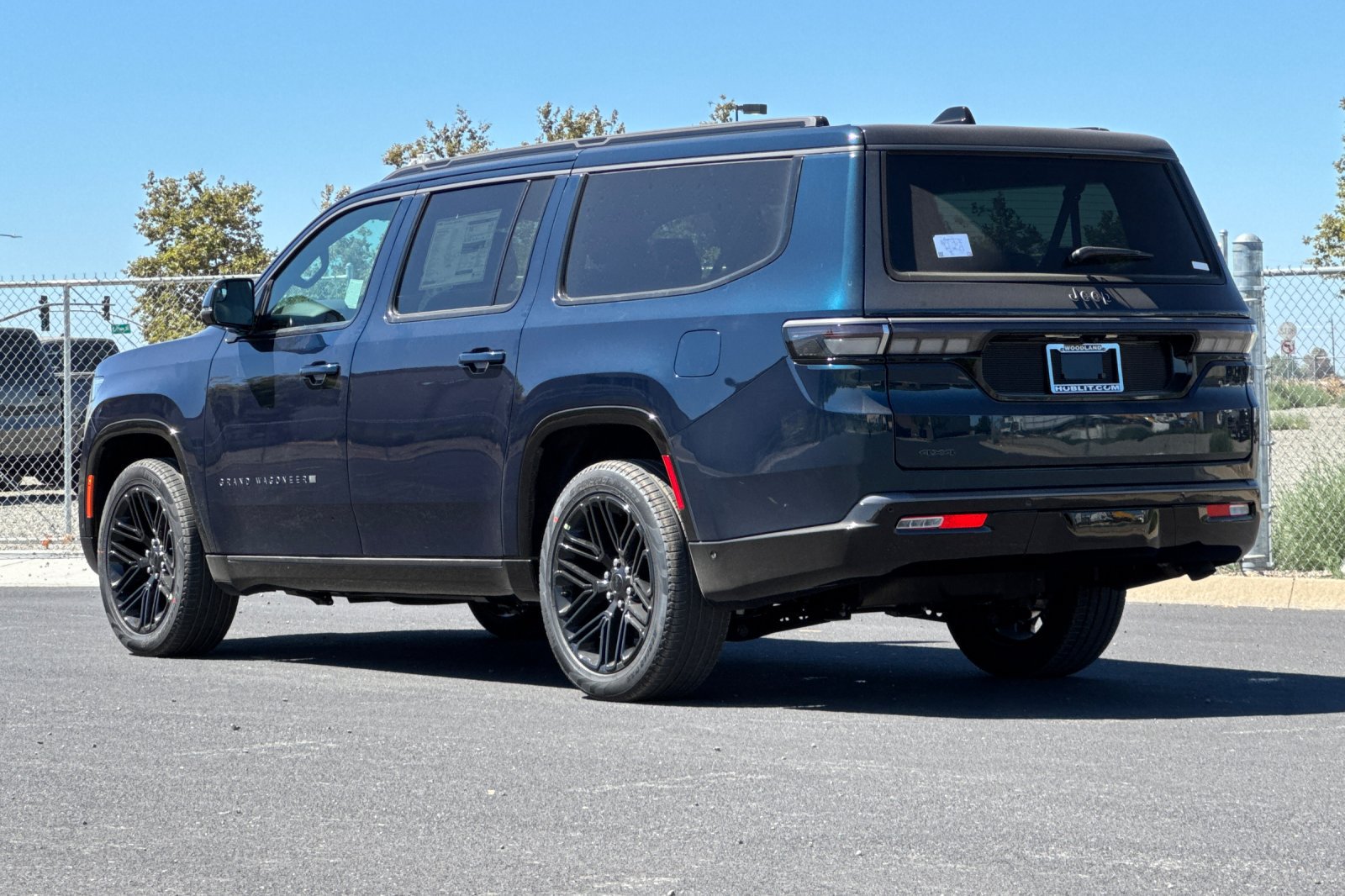New 2026 Jeep Grand Wagoneer L Limited AWD/4WD image 5