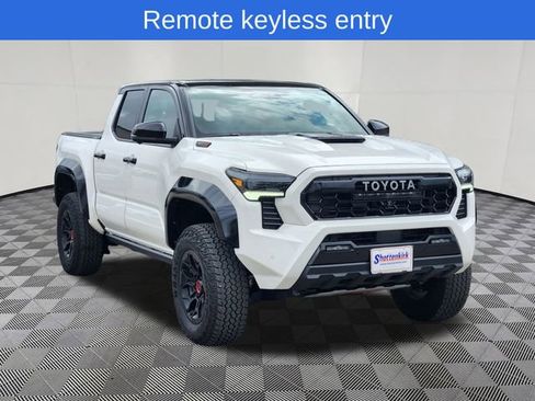 Used 2024 Toyota Tacoma TRD Pro image 2