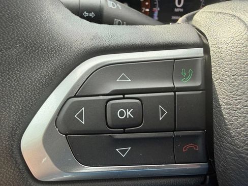 Used 2023 Jeep Compass Latitude AWD/4WD image 24