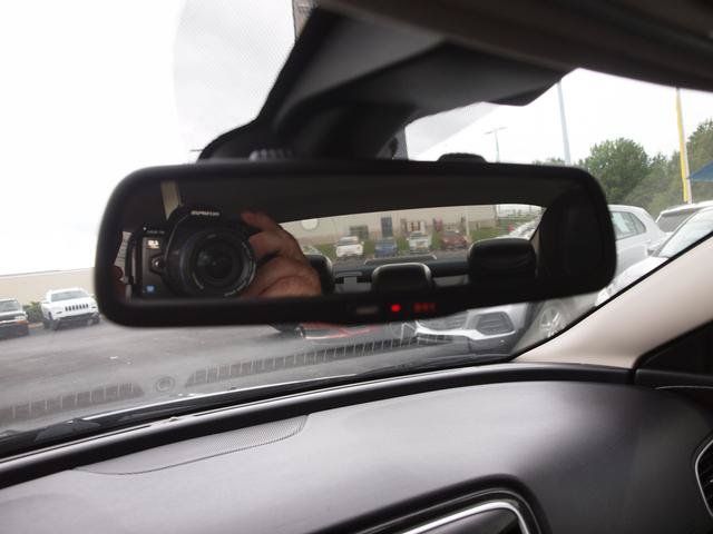 Used 2015 Chrysler 200 C w/ Navigation & Sound Group I FWD image 11