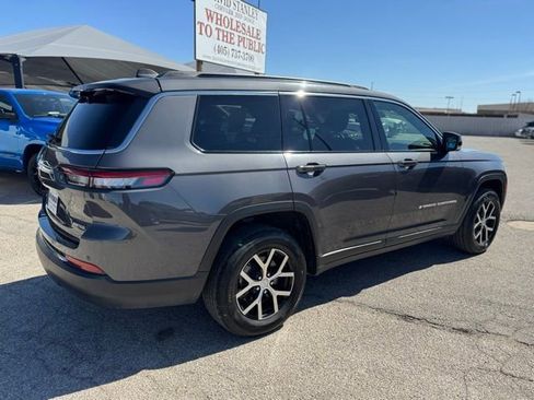 Used 2024 Jeep Grand Cherokee L Limited w/ Luxury Tech Group II image 6