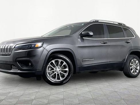 Used 2019 Jeep Cherokee Latitude Plus FWD image 1