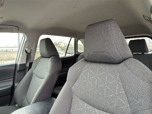 Certified 2024 Toyota RAV4 XLE image 21