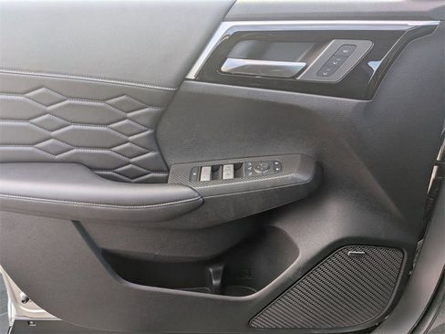New 2026 Mitsubishi Outlander SEL image 14