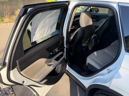 New 2026 Lincoln Corsair Reserve image 19