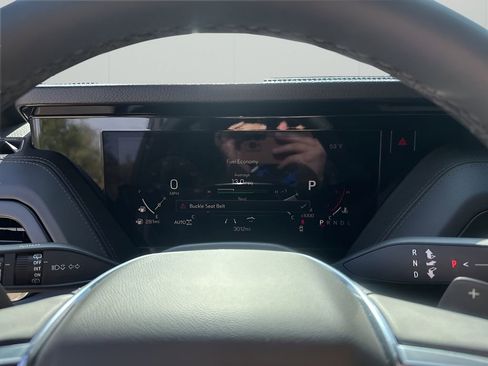 New 2026 GMC Yukon Denali w/ Sun & Power Step Package image 34