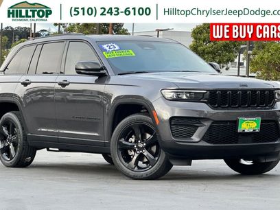 Used 2023 Jeep Grand Cherokee Altitude