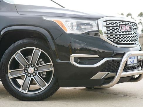 Used 2017 GMC Acadia Denali AWD/4WD image 8