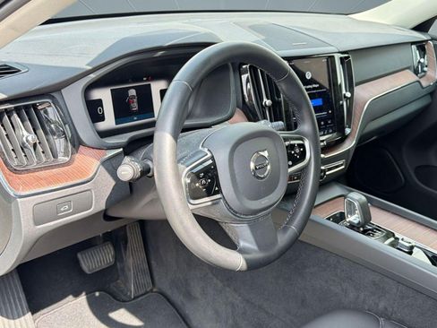 Certified 2023 Volvo XC60 B5 Plus w/ Climate Package AWD/4WD image 4