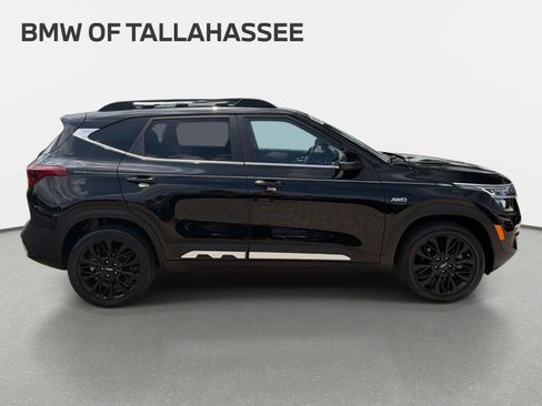 Used 2022 Kia Seltos Nightfall Edition AWD/4WD image 4
