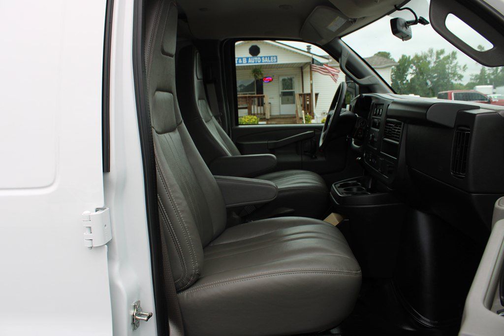 Used 2025 GMC Savana 2500 Extended w/ Driver Convenience Package RWD image 26