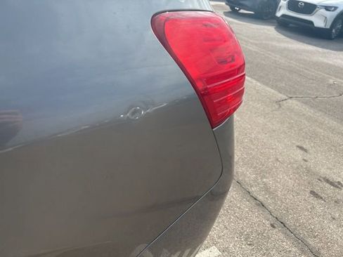 Used 2013 Nissan Rogue SV w/ Premium Pkg image 16