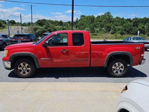 Used 2010 GMC Sierra 1500 SLE w/ Power Pack Plus AWD/4WD image 3