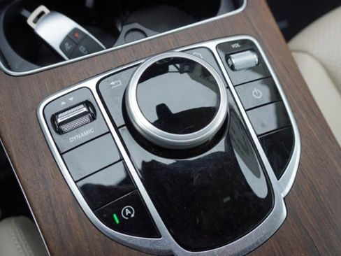 Used 2021 Mercedes-Benz C 300 4MATIC Sedan image 31