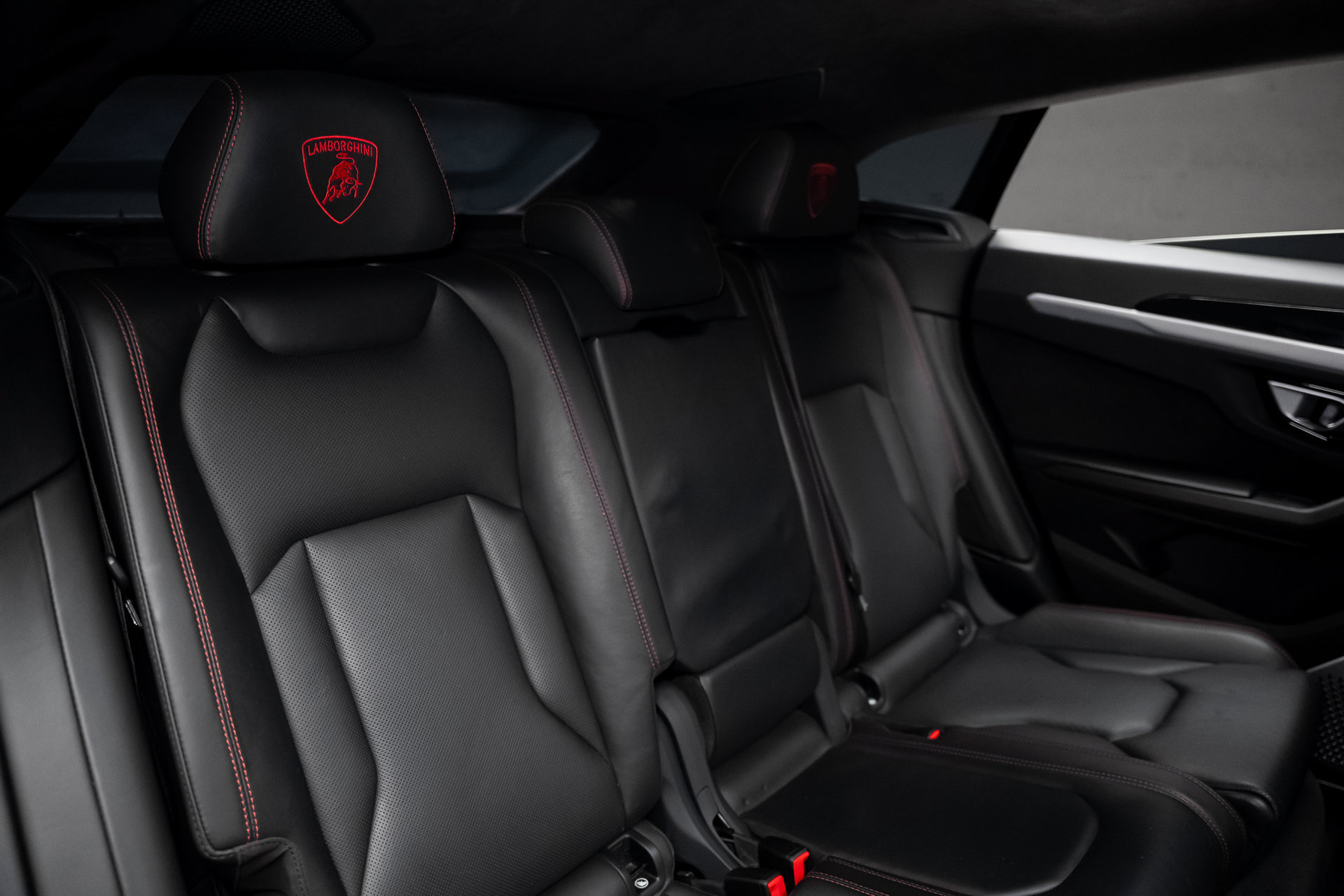 Used 2019 Lamborghini Urus AWD/4WD image 64