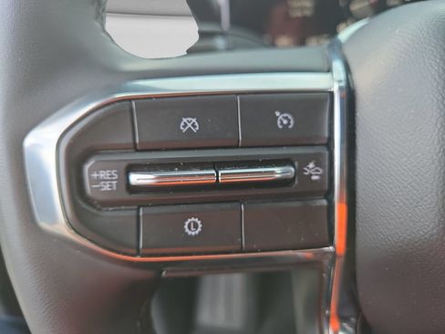 Used 2025 GMC Acadia Elevation AWD/4WD image 31
