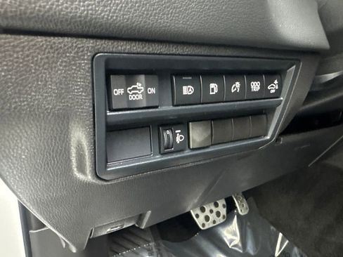 Used 2025 Toyota Tundra Limited w/ TRD Off-Road Package AWD/4WD image 58