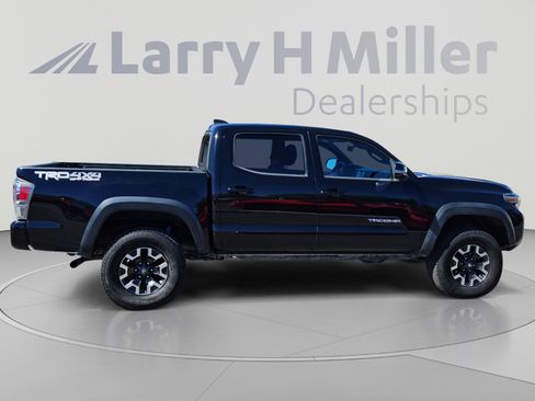 Used 2021 Toyota Tacoma TRD Off-Road w/ Technology Package AWD/4WD image 6