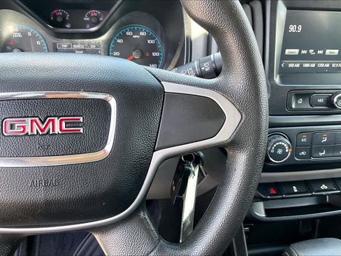 Used 2017 GMC Canyon 2WD Crew Cab w/ Convenience Package image 21