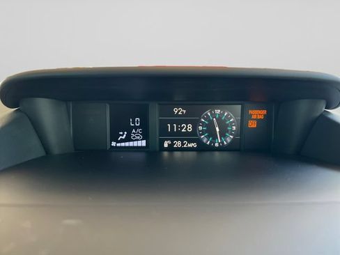 Used 2018 Subaru Forester 2.5i Limited AWD/4WD image 22