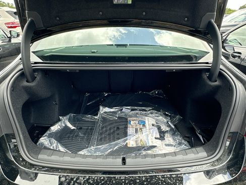 New 2026 BMW 330i Sedan w/ Convenience Package RWD image 21