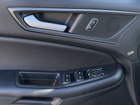 Certified 2023 Ford Edge SE w/ Black Appearance Package image 25