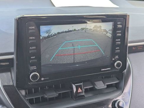 Used 2022 Toyota Corolla LE image 27