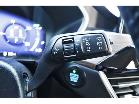 Used 2020 Ford Escape Titanium image 20