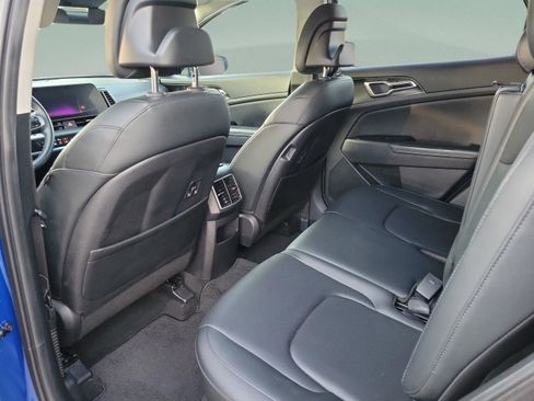 Certified 2023 Kia Sportage EX FWD image 6