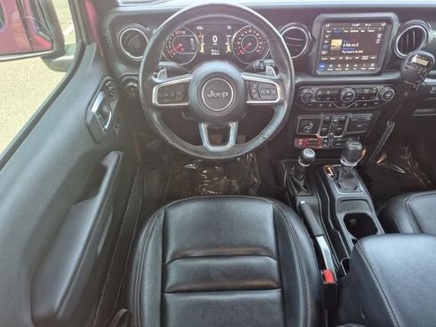 Used 2022 Jeep Wrangler Unlimited Rubicon w/ Xtreme Recon 35" Tire Package AWD/4WD image 21