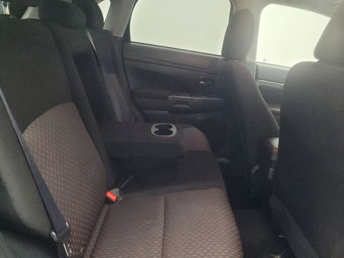 Used 2019 Mitsubishi Outlander Sport LE FWD image 19