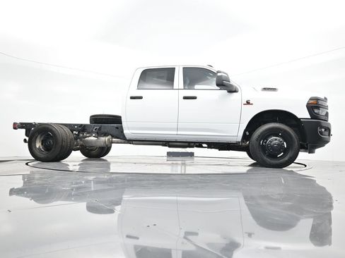 New 2026 RAM 3500 Tradesman image 32