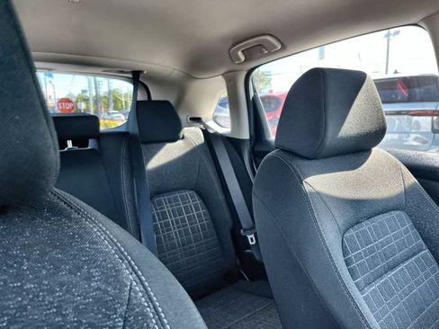 Used 2025 Honda HR-V LX image 15