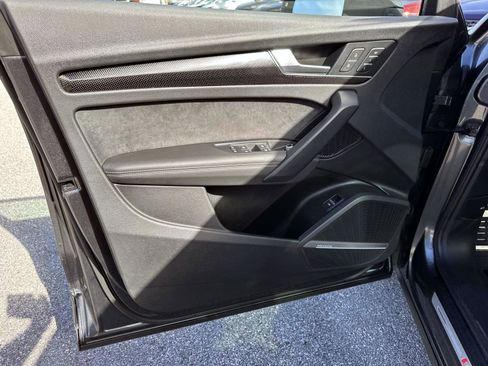 Used 2023 Audi SQ5 Premium Plus w/ Premium Plus Package image 17