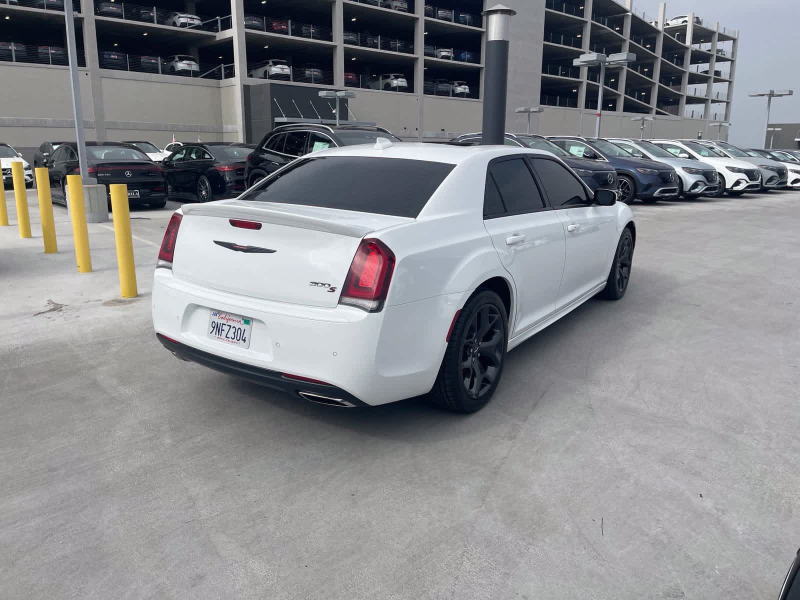 Used 2021 Chrysler 300 S w/ S Model Appearance Package RWD image 3