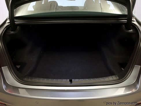 Used 2018 BMW 540i xDrive 540i xDrive image 29