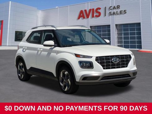 Used 2025 Hyundai Venue SEL FWD image 3