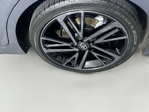 Used 2025 Toyota Camry XSE image 11